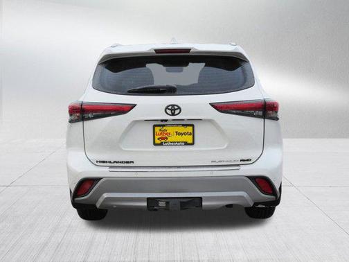 2021 Toyota Highlander Platinum