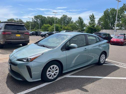 2019 Toyota Prius LE
