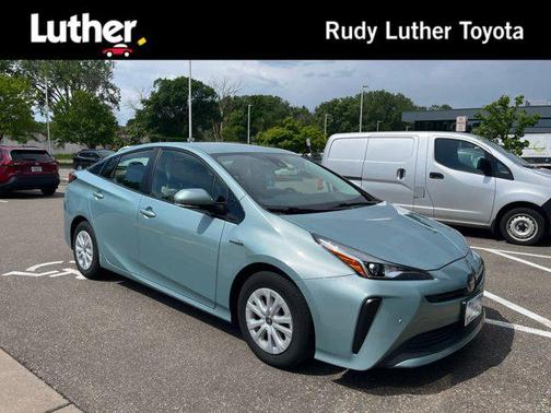 2019 Toyota Prius LE