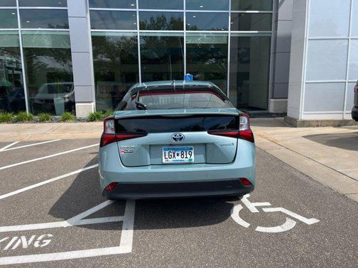 2019 Toyota Prius LE