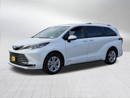 2021 Toyota Sienna Platinum 7 Passenger