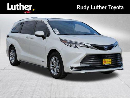 2021 Toyota Sienna Platinum 7 Passenger