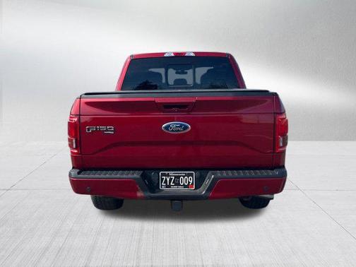 Ruby Red Metallic Tinted Clearcoat 2017 Ford F-150 Lariat