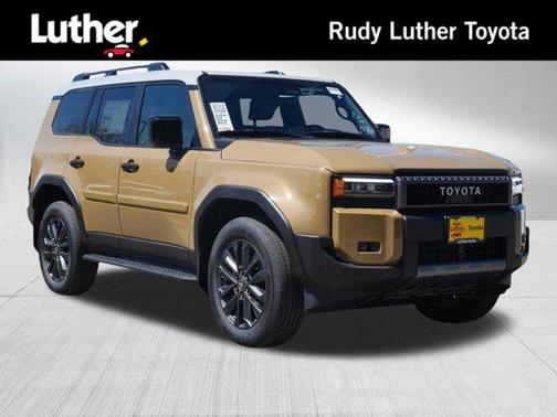 Trail Dust/Gray Scape Roof 2026 Toyota Land Cruiser Base