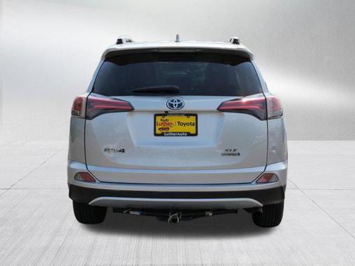 2016 Toyota RAV4 Hybrid XLE