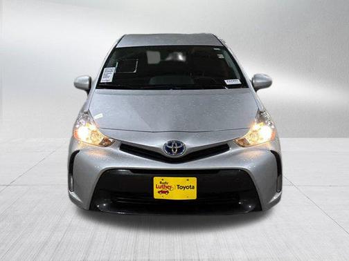 2017 Toyota Prius v Three