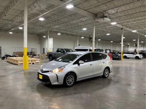 2017 Toyota Prius v Three