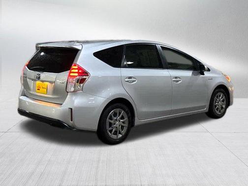 2017 Toyota Prius v Three