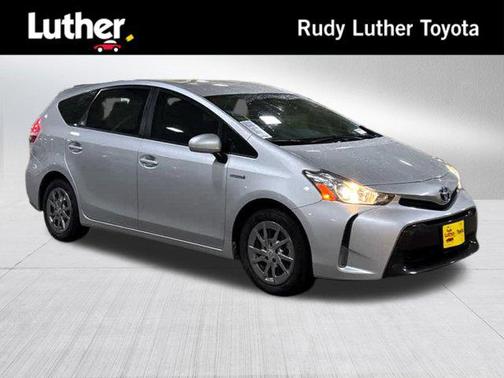 2017 Toyota Prius v Three