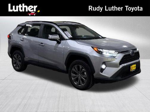 2022 Toyota RAV4 Hybrid XLE Premium