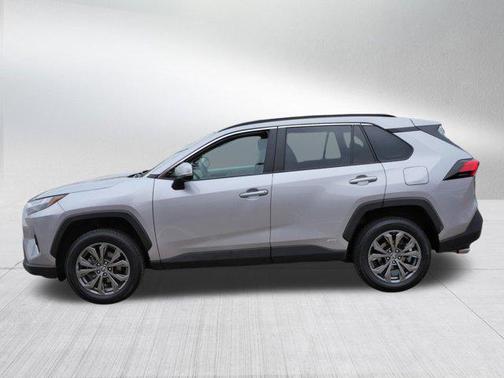 2022 Toyota RAV4 Hybrid XLE Premium