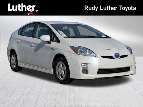 2011 Toyota Prius III