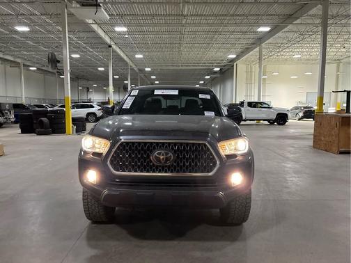 Magnetic Gray Metallic 2018 Toyota Tacoma TRD Off Road