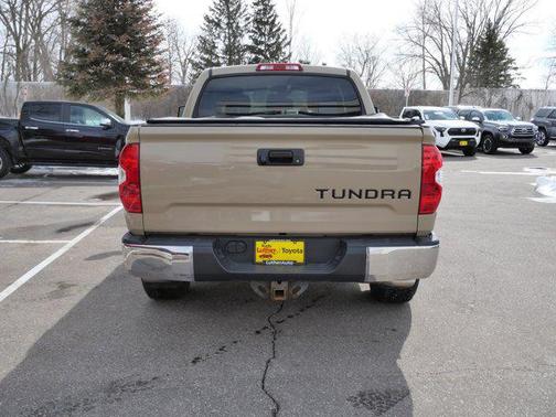 2018 Toyota Tundra SR5