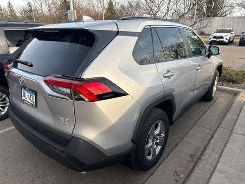 Silver Sky Metallic 2022 Toyota RAV4 XLE