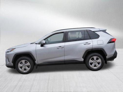 Silver Sky Metallic 2022 Toyota RAV4 XLE
