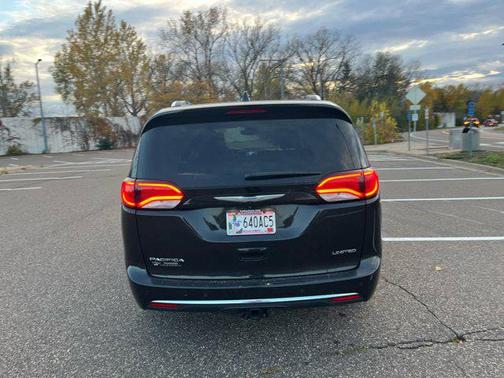 2018 Chrysler Pacifica Limited