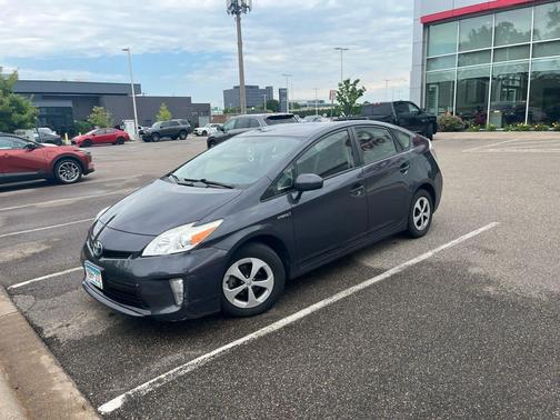Winter Gray Metallic 2013 Toyota Prius Two