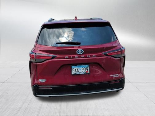 Ruby Flare Pearl 2021 Toyota Sienna Platinum