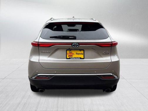 2022 Toyota Venza XLE