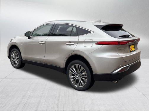 2022 Toyota Venza XLE