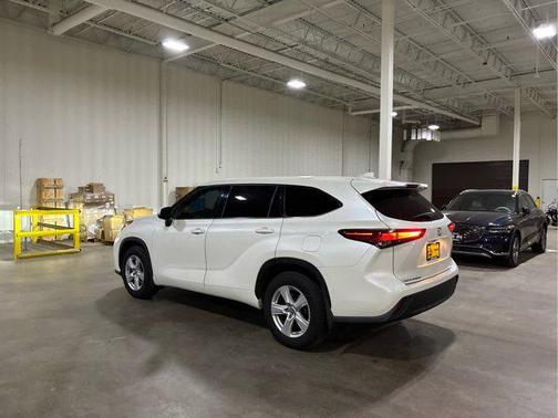 2020 Toyota Highlander L