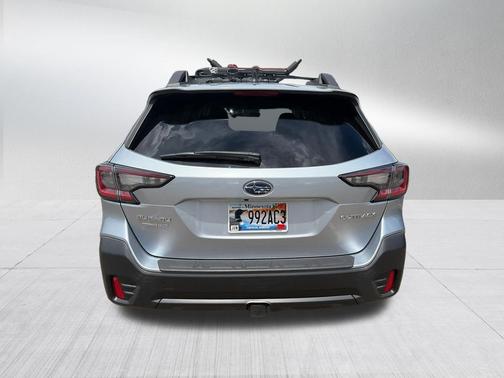 Ice Silver Metallic 2020 Subaru Outback Premium
