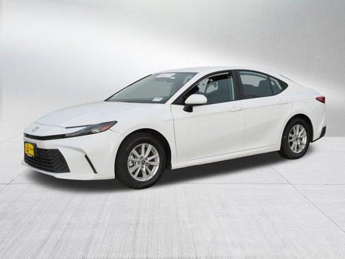 Ice Cap 2025 Toyota Camry LE