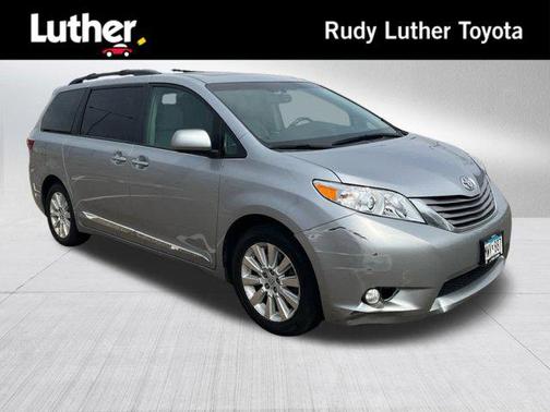 2015 Toyota Sienna XLE