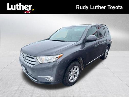 2012 Toyota Highlander SE