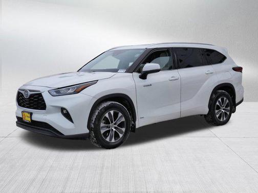 2020 Toyota Highlander Hybrid XLE