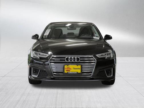 Mythos Black Metallic 2019 Audi A4 45 Premium