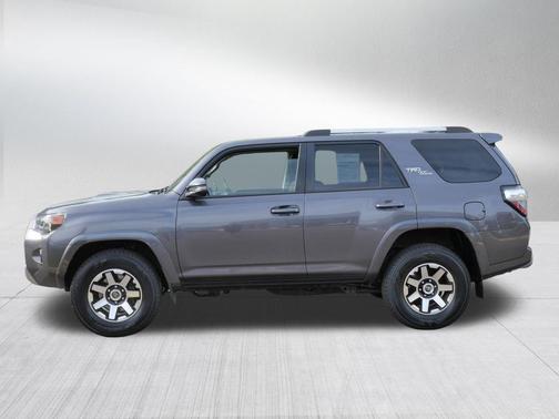 Magnetic Gray Metallic 2017 Toyota 4Runner TRD Off Road Premium