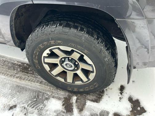 Magnetic Gray Metallic 2017 Toyota 4Runner TRD Off Road Premium