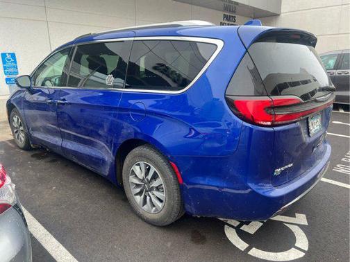 2021 Chrysler Pacifica Hybrid Touring L