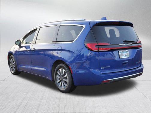 2021 Chrysler Pacifica Hybrid Touring L