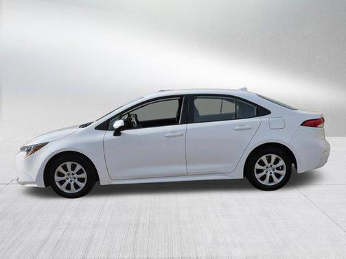 Ice Cap 2025 Toyota Corolla LE