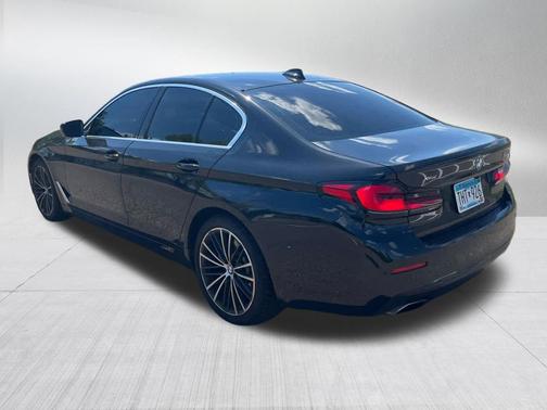 Black Sapphire Metallic 2021 BMW 530 xDrive