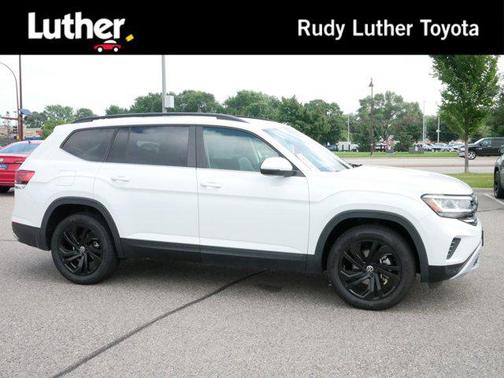 2022 Volkswagen Atlas 3.6L SE w/Technology