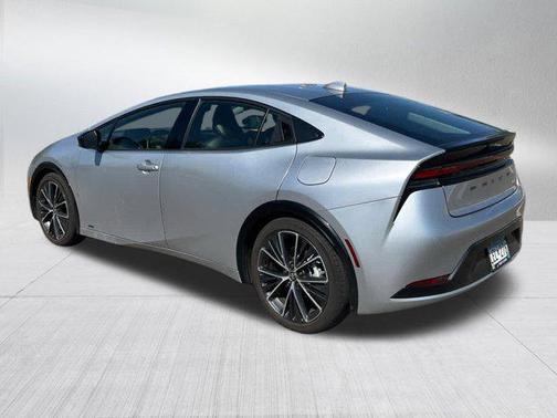 2023 Toyota Prius XLE