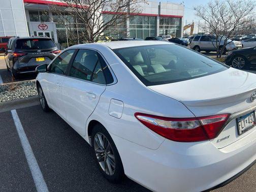 2015 Toyota Camry SE