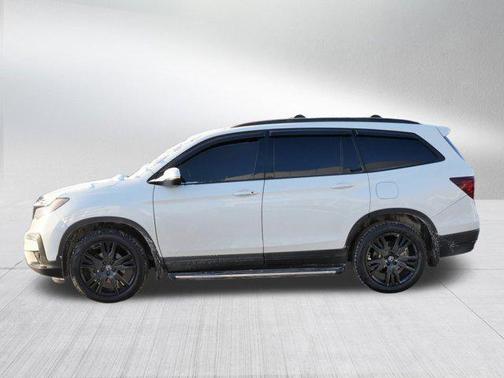 2022 Honda Pilot AWD Black Edition