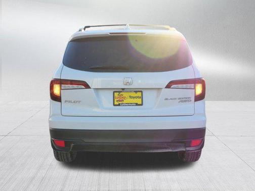 2022 Honda Pilot AWD Black Edition