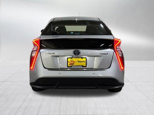 2018 Toyota Prius Four Touring