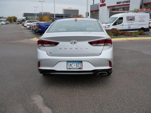 2018 Hyundai SONATA SE