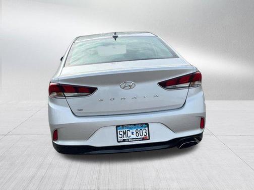2018 Hyundai SONATA SE