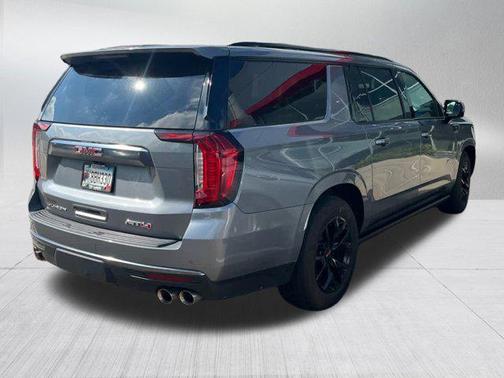 2022 GMC Yukon XL 4WD AT4