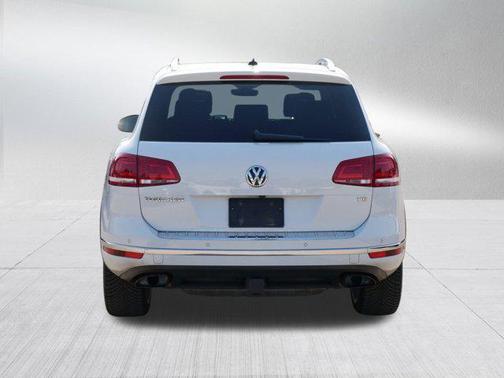 2017 Volkswagen Touareg V6 Executive