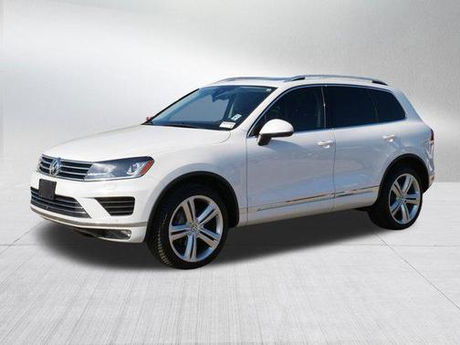 2017 Volkswagen Touareg V6 Executive
