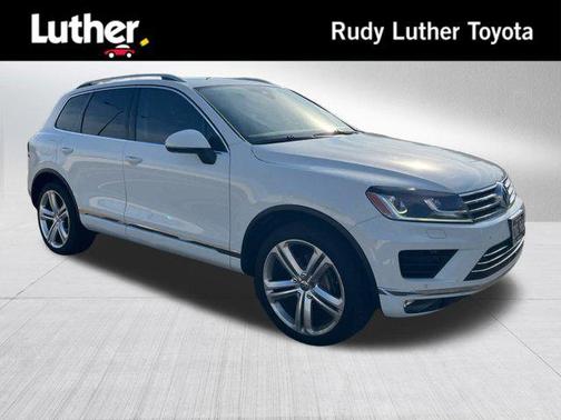 2017 Volkswagen Touareg V6 Executive